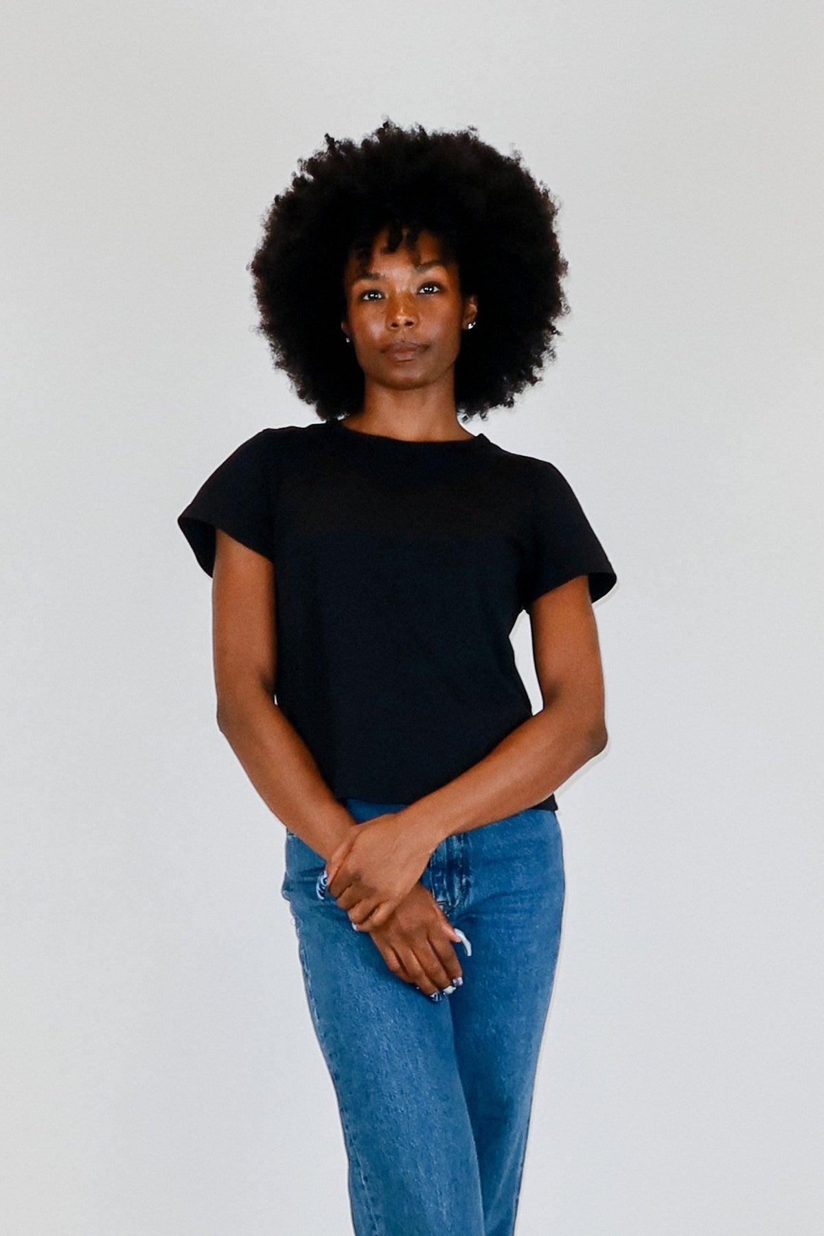The Shortie Sleeve Tee - Black